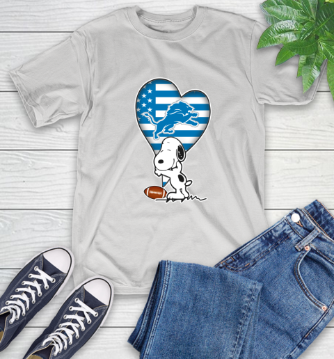 Detroit Lions NFL Football The Peanuts Movie Adorable Snoopy T-Shirt