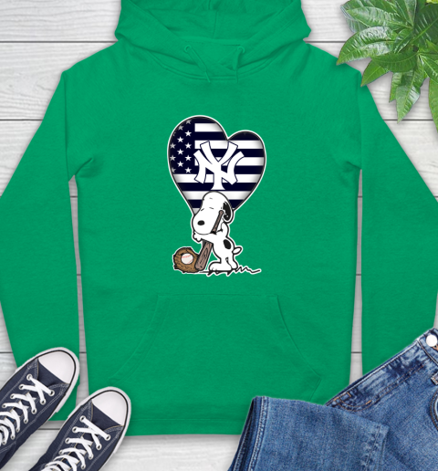 New York Yankees MLB Baseball The Peanuts Movie Adorable Snoopy Hoodie 8