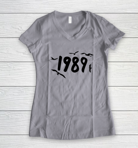 1989 Seagulls Women's V-Neck T-Shirt - Image 3
