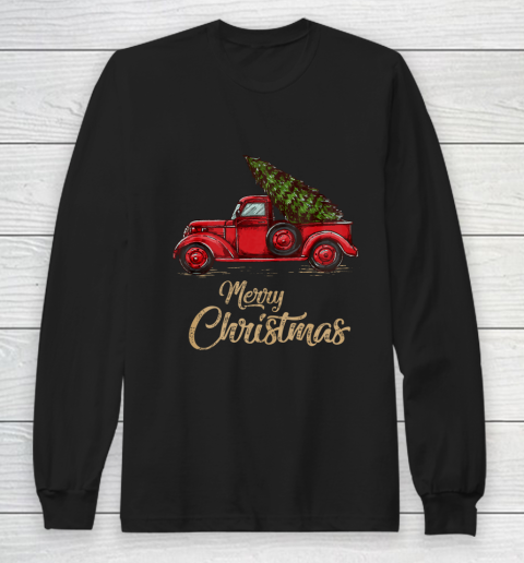 Funny Vintage Red Truck With Merry Christmas Tree Long Sleeve T-Shirt