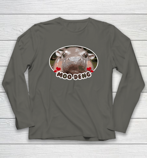 Moo Deng Bouncy Pig in Thai Picture The Cute Baby Hippo Long Sleeve T-Shirt 4