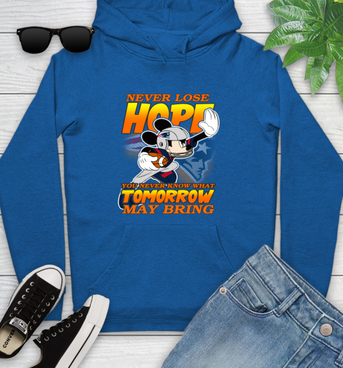 New England Patriots NFL Football Mickey Disney Never Lose Hope Youth Hoodie 11