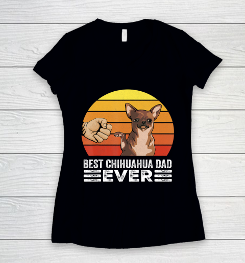 Father gift shirt Retro Vintage Best Chihuahua Dad Ever Dog Lover Gift T Shirt Women's V-Neck T-Shirt