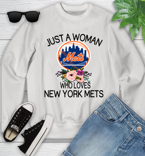 MLB Just A Woman Who Loves New York Mets Baseball Sports Youth Sweatshirt