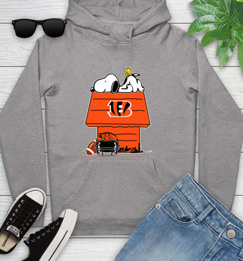 Cincinnati Bengals NFL Football Snoopy Woodstock The Peanuts Movie Youth Hoodie 6
