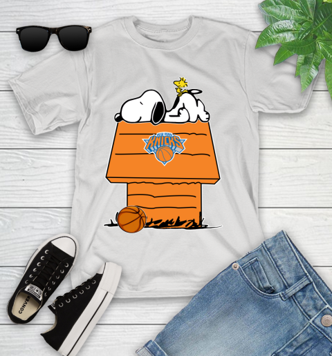 New York Knicks NBA Basketball Snoopy Woodstock The Peanuts Movie Youth T-Shirt