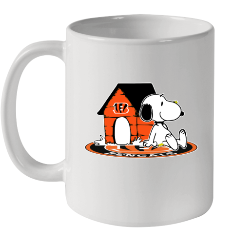 NFL Football Cincinnati Bengals Snoopy The Peanuts Movie Shirt Ceramic Mug 11oz