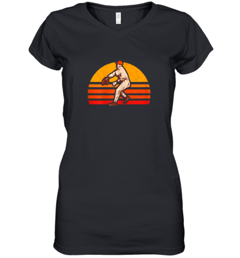 Retro Vintage Baseball Pitcher Gift Baseball Lover Women's V-Neck T-Shirt