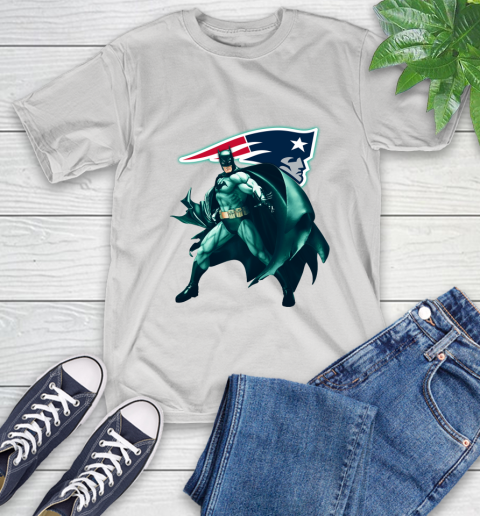 NFL Batman Football Sports New England Patriots T-Shirt