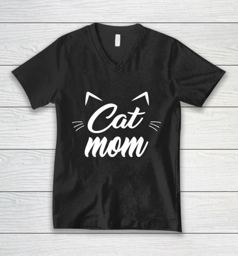 Vintage Best Cat Mom Ever T Shirt Cat Mother s day V-Neck T-Shirt