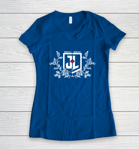 Justice League Associate Producer Women's V-Neck T-Shirt 7