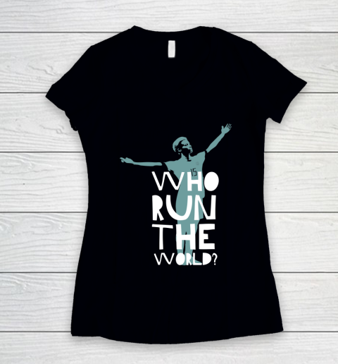 Megan Rapinoe Who Run The World Women's V-Neck T-Shirt
