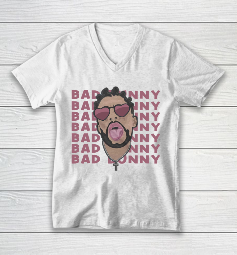 Head Bad Bunny Rapper gift for fans V-Neck T-Shirt