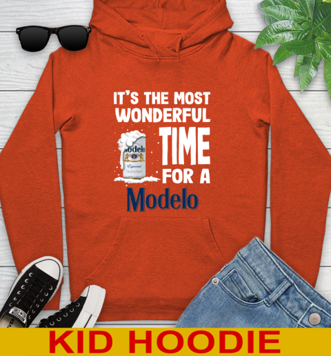 I't the most wonderful time for a Modelo Especial beer lovers 131