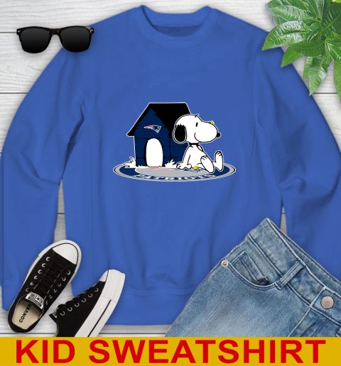 NFL Football New England Patriots Snoopy The Peanuts Movie Shirt Youth Sweatshirt 7