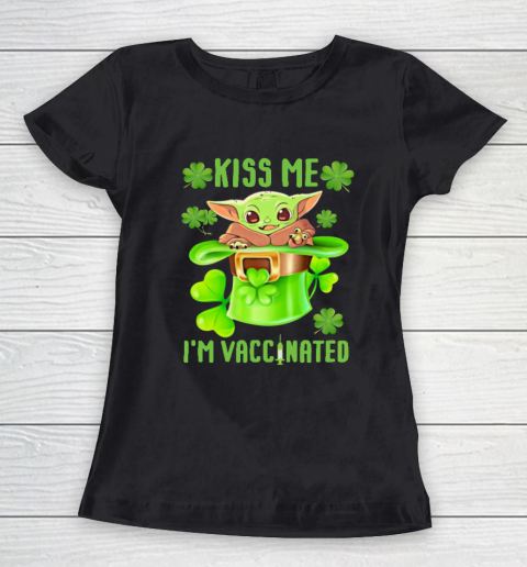 Kiss Me I'm Vaccinated Leprechaun Baby Yoda Patrick's Day Women's T-Shirt