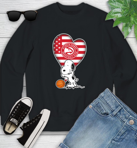 Atlanta Hawks NBA Basketball The Peanuts Movie Adorable Snoopy Youth Sweatshirt 2