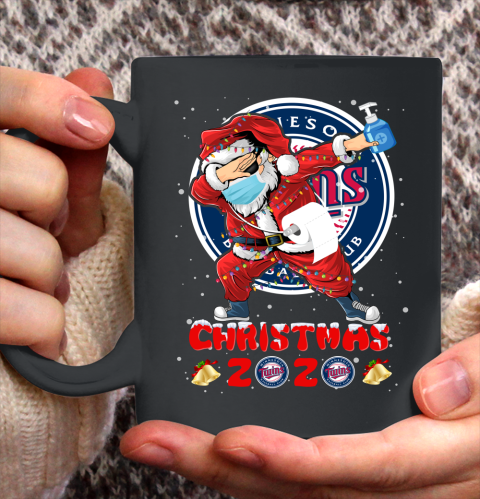 Minnesota Twins Funny Santa Claus Dabbing Christmas 2020 MLB Ceramic Mug 11oz