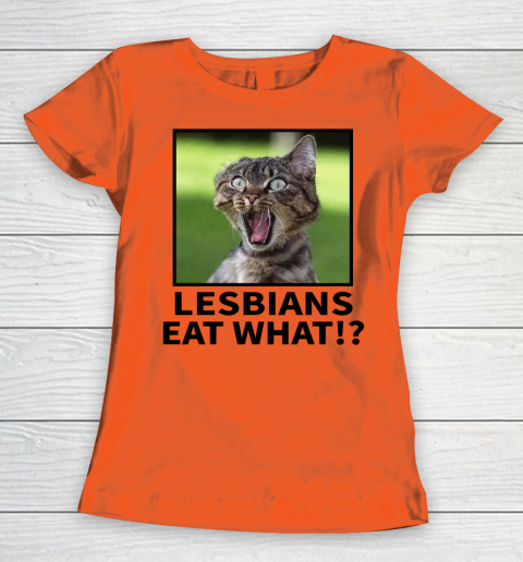 Startled Kitty, Lesbians Eat What? Funny T-Shirt Startled Kitty, Lesbians Eat What? Funny T-Shirt