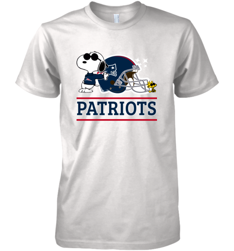 The New England Patriots Joe Cool And Woodstock Snoopy Mashup Premium Men's T-Shirt