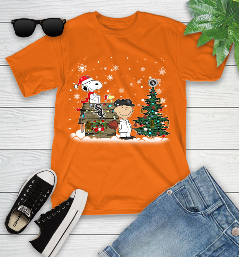 MLB Chicago White Sox Snoopy Charlie Brown Christmas Baseball Commissioner's Trophy Youth T-Shirt 9