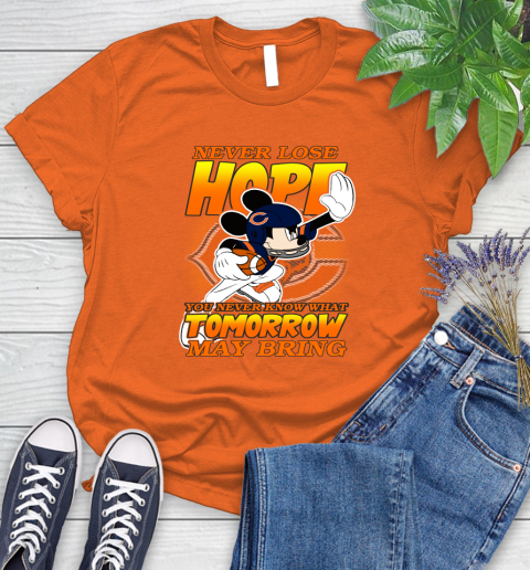 Chicago Bears NFL Football Mickey Disney Never Lose Hope Women's T-Shirt 3
