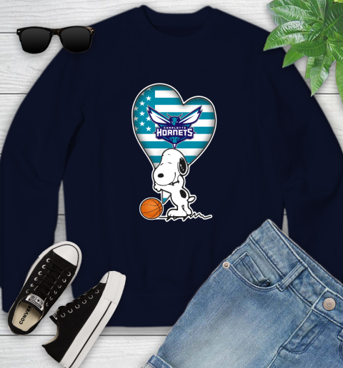 Charlotte Hornets NBA Basketball The Peanuts Movie Adorable Snoopy Youth Sweatshirt 3