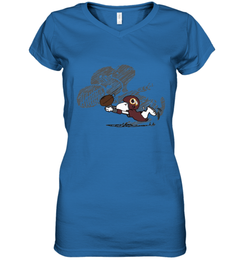 9y5s washington redskins snoopy plays the football game women v neck t shirt 39 front royal