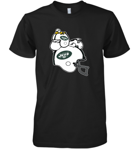 Snoopy And Woodstock Resting On New York Jets Helmet Premium Men's T-Shirt