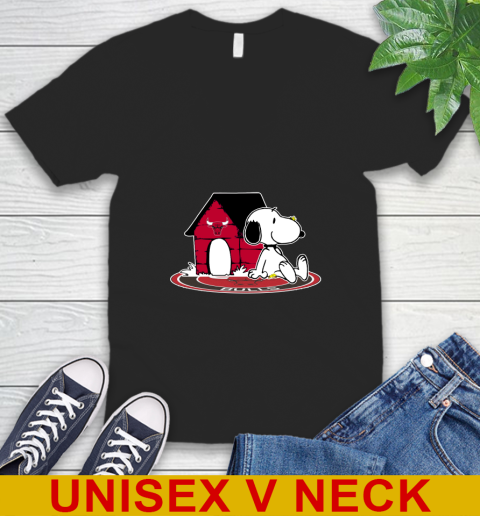 NBA Basketball Chicago Bulls Snoopy The Peanuts Movie Shirt V-Neck T-Shirt 2