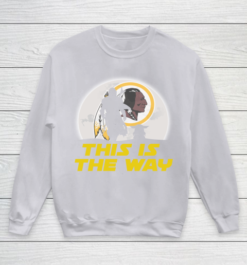 Washington Redskins NFL Football Star Wars Yoda And Mandalorian This Is The Way Youth Sweatshirt 3