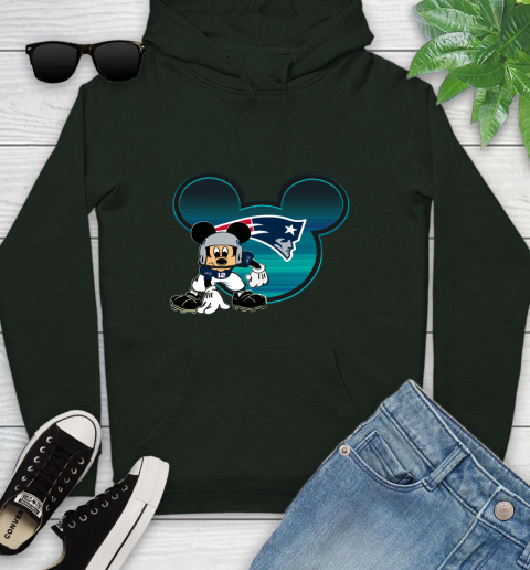 NFL New England Patriots Mickey Mouse Disney Football T Shirt Youth Hoodie 13