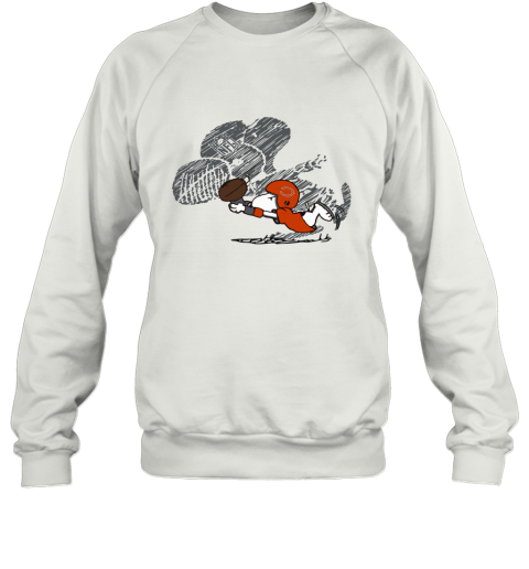 zznm chicago bears snoopy plays the football game sweatshirt 35 front white