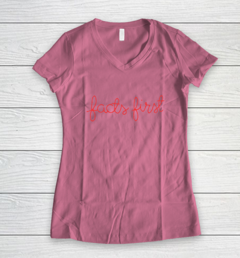 CNN Facts First Women's V-Neck T-Shirt 7