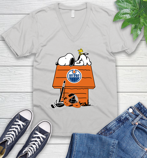 Edmonton Oilers NHL Hockey Snoopy Woodstock The Peanuts Movie V-Neck T-Shirt