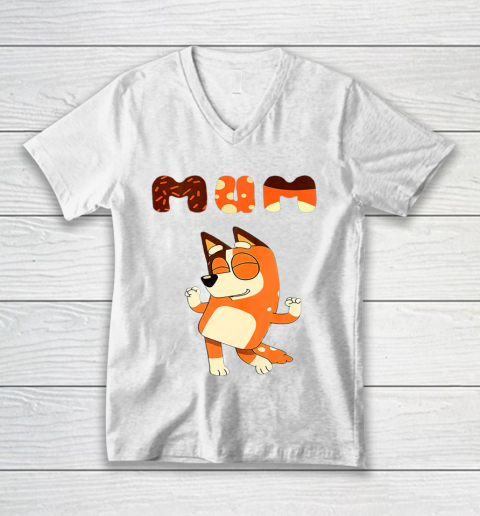 MOM Blueys mom day V-Neck T-Shirt