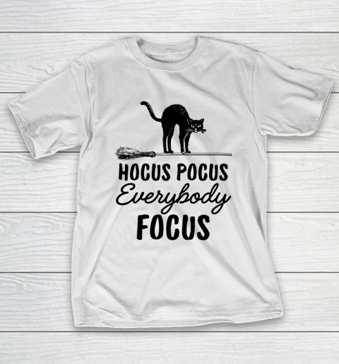 Hocus Pocus Everybody Focus Funny Cat Halloween Teacher T-Shirt