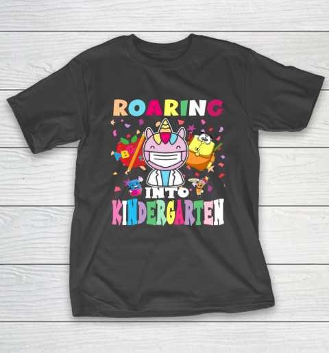 Back to school shirt Roaring into kinderGarten T-Shirt