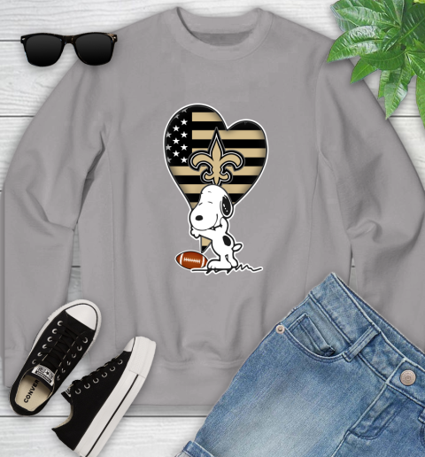 New Orleans Saints NFL Football The Peanuts Movie Adorable Snoopy Youth Sweatshirt 4