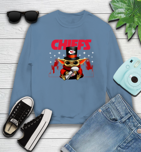 Super Bowl Baby Yoda Loves The Kansas City Chiefs Star Wars NFL Shirts 33