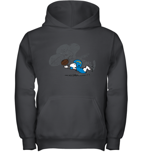 Los Angeles Chargers Snoopy Plays The Football Game Youth Hoodie