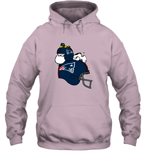 ypjv snoopy and woodstock resting on new englands patriots helmet hoodie 23 front light pink
