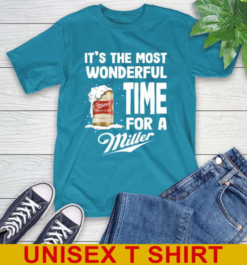 I't the most wonderful time for a Miller High Life beer lovers 9