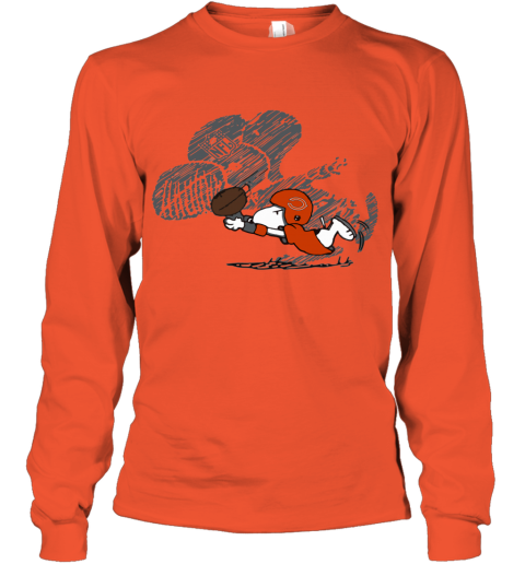 ms9c chicago bears snoopy plays the football game youth long sleeve 50 front orange