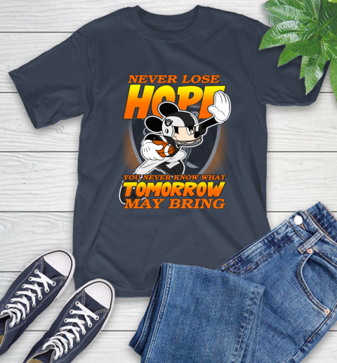 Oakland Raiders NFL Football Mickey Disney Never Lose Hope T-Shirt 3