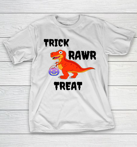 Funny Dinosaur Halloween Trick Rawr Treat Pun T-Shirt