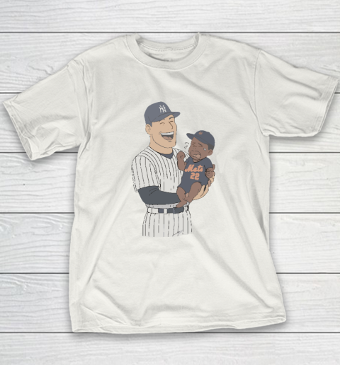 Yankees Holding Crying Mets Baby Youth T-Shirt