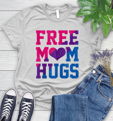 Nurse Shirt Vintage Free Mom Hugs Bisexual Heart LGBT Pride flag Shirt Women's T-Shirt