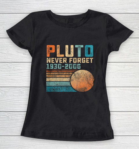 Pluto Never Forget Women's T-Shirt