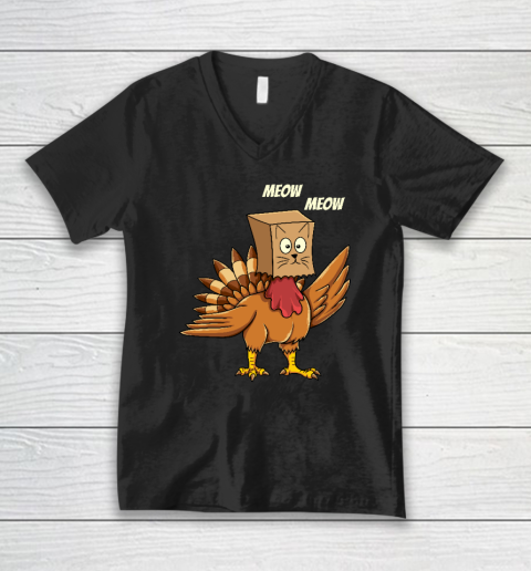 Thanksgiving Turkey Cat Meow Funny Men Women Thanksgiving V-Neck T-Shirt
